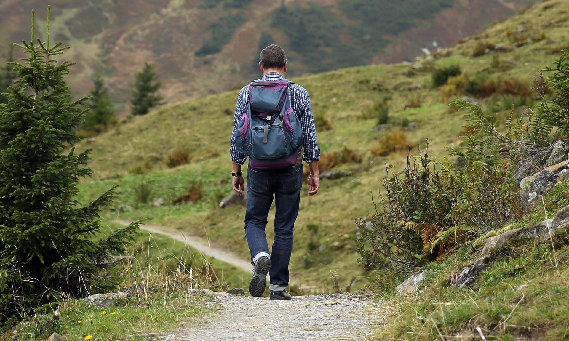 The Best Tick Prevention Hiking Wear