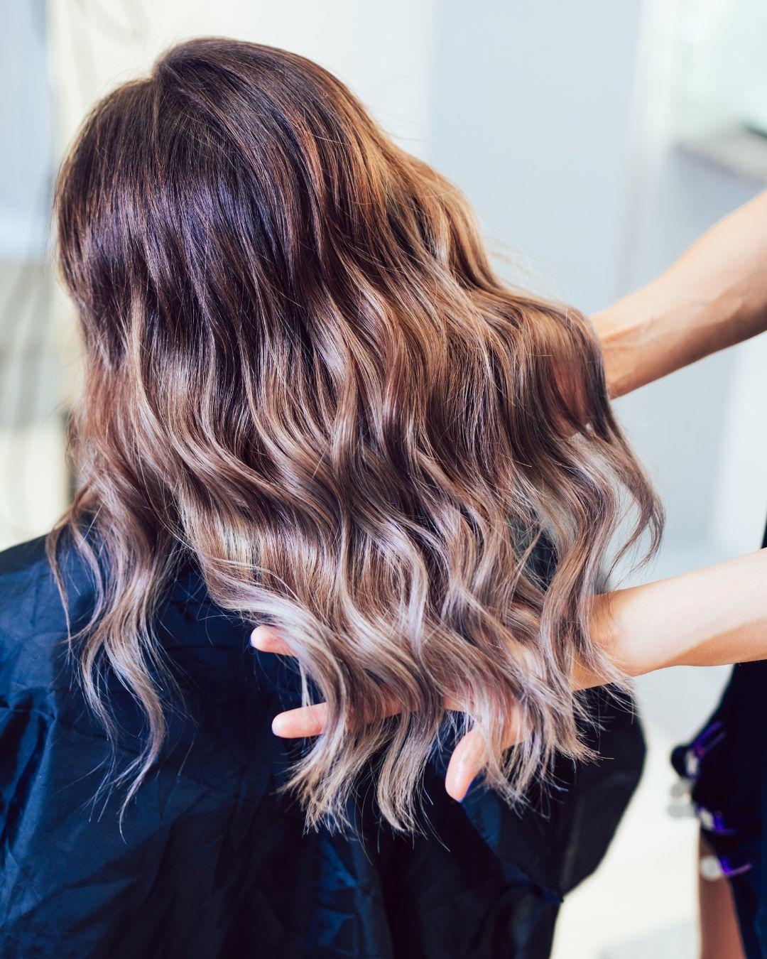 What’s the Differences Between Flamboyage and Balayage?