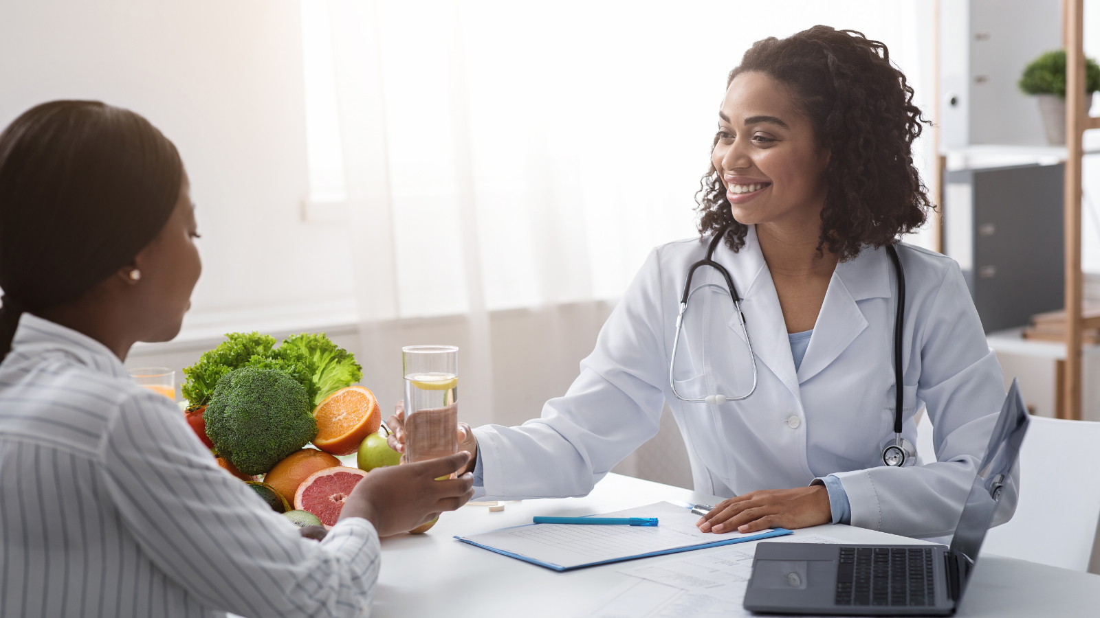 5 Reasons Why You Should Work With A Nutritionist