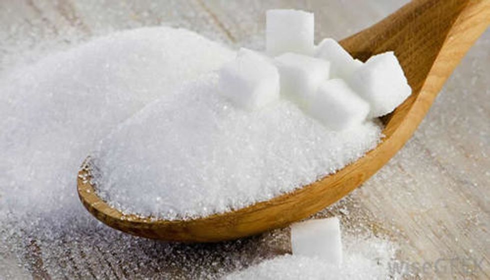 A picture of white granulated sugar