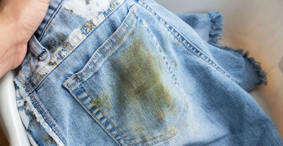 how to treat summer stains grass stains