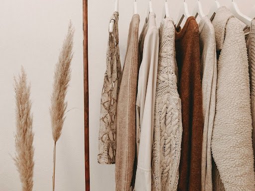 Is a Capsule Wardrobe Right For You?