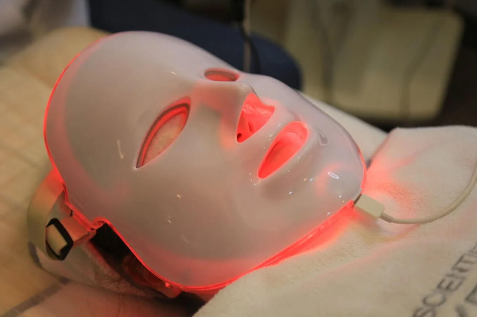 Roll Out the Red Carpet for the 7 Best Red Light Therapy Masks